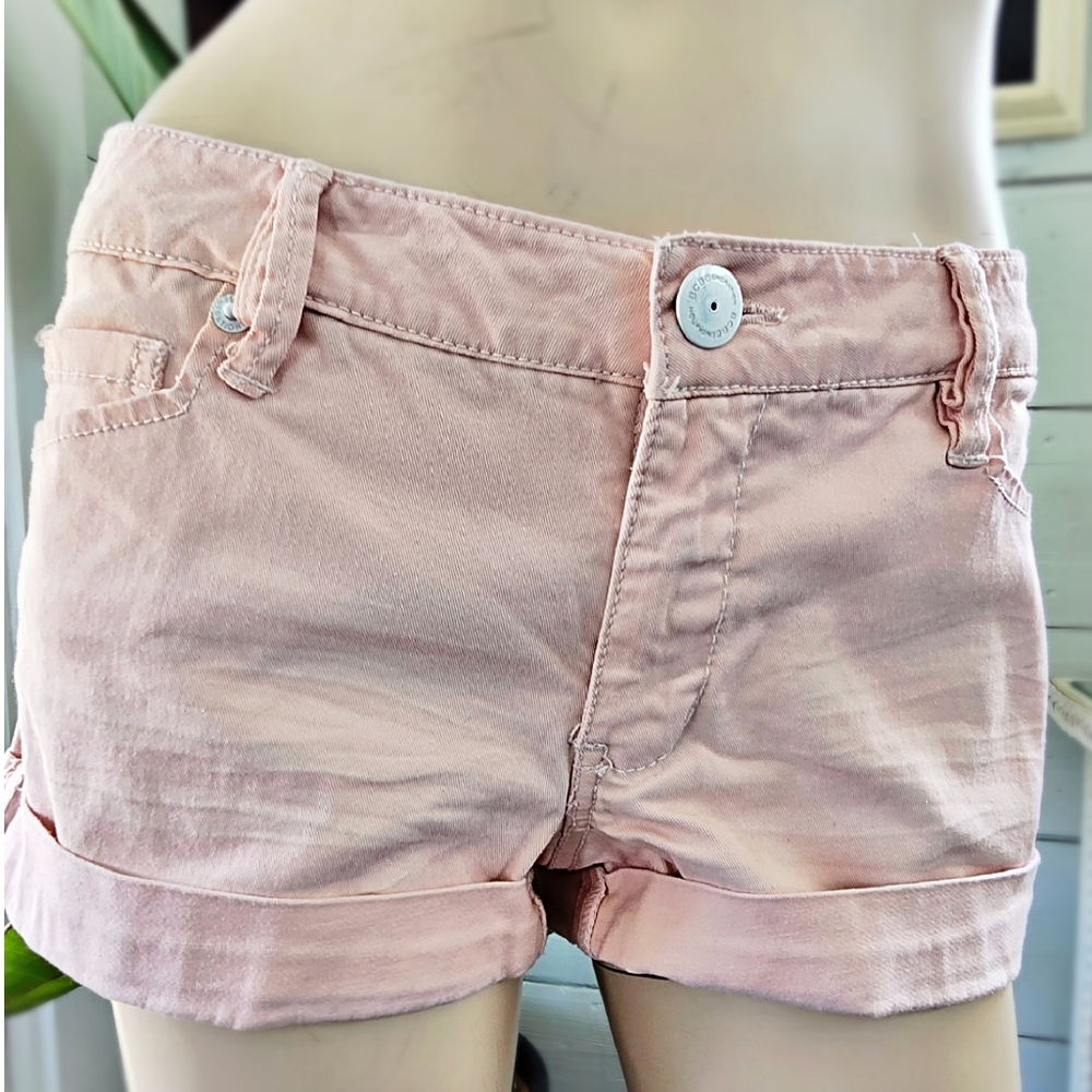 BCBGeneration peach pink Coral Reef shorts Women's size 24 Beachy
